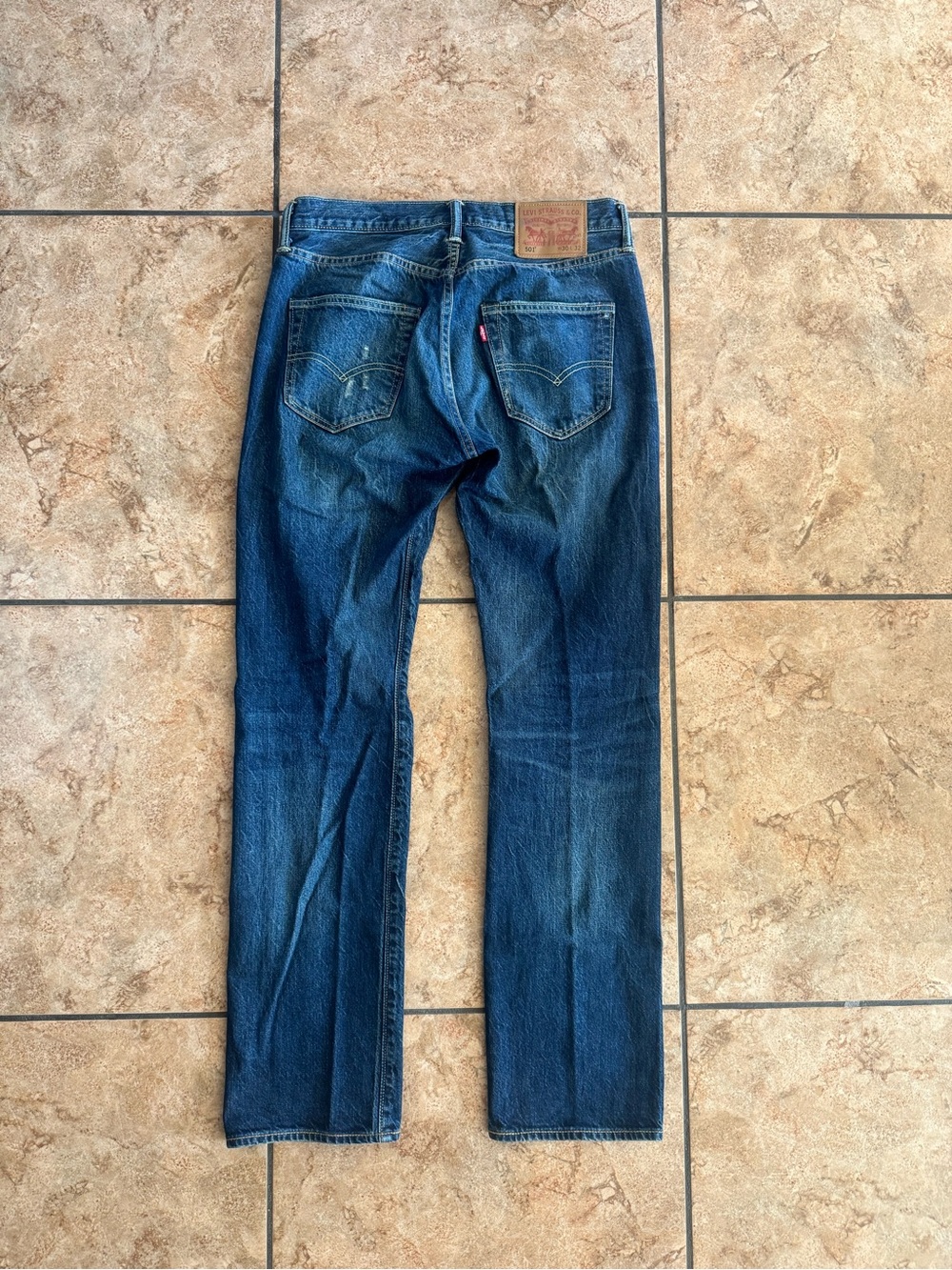 Selvedge denim Levis 501 dark wash